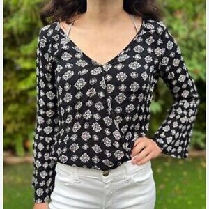 American Eagle outfitters, black & white wrap long sleeve top, size L
